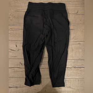 Lululemon Dance Studio Crop